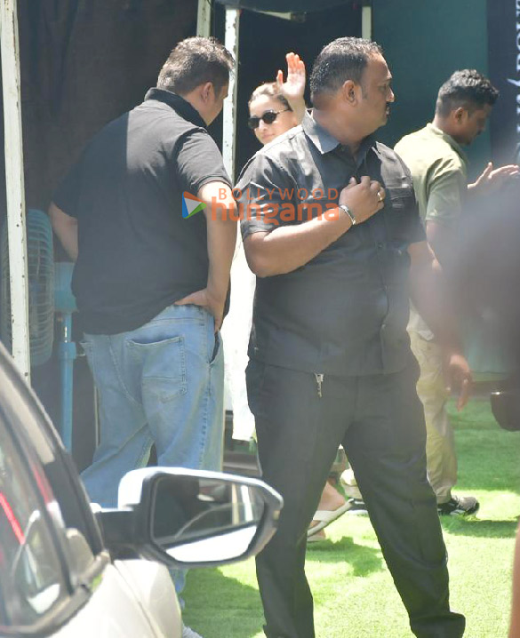 photos alia bhatt snapped in juhu 1 5