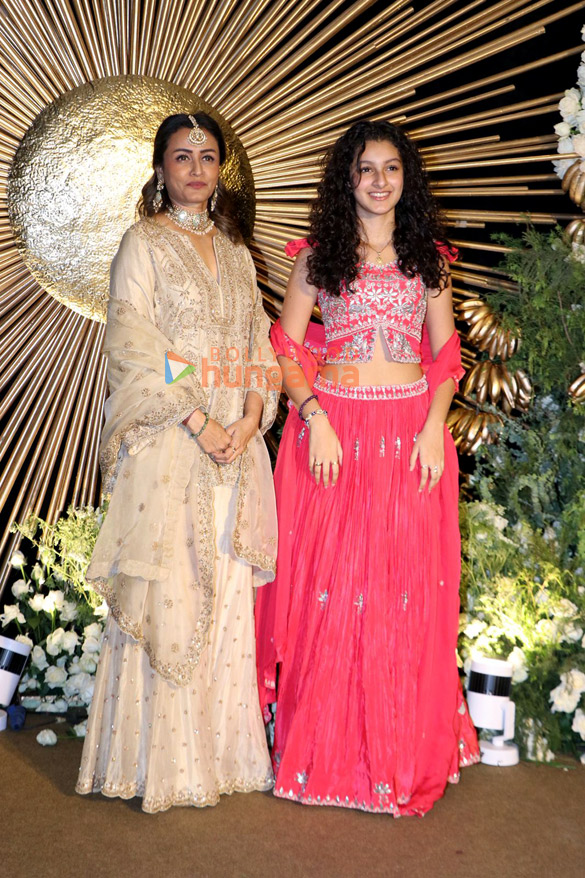 photos allu arjun mrunal thakur sreeleela kriti sanon and others attend vijay deverakonda rashmika mandannas wedding reception 9