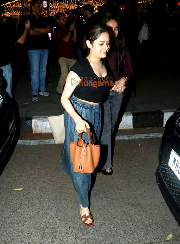 photos arbaaz khan sshura khan arhaan khan and jannat zubair snapped in bkc 5