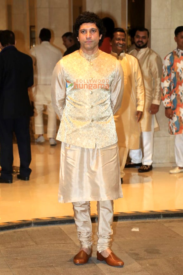 photos farhan akhtar neil nitin mukesh neha dhupia angad bedi and others attend arjun tendulkar saaniya chandhoks wedding ceremony 5