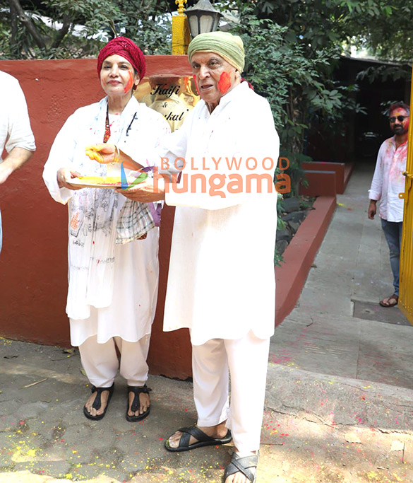 photos javed akhtar shabana azmi and others snapped celebrating holi 12