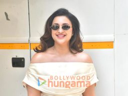 Photos: Parineeti Chopra snapped in Andheri