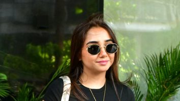 Photos: Prajakta Koli, Divya Dutta, Rasika Dugal, Sayani Gupta and Kirti Kulhari snapped in Juhu