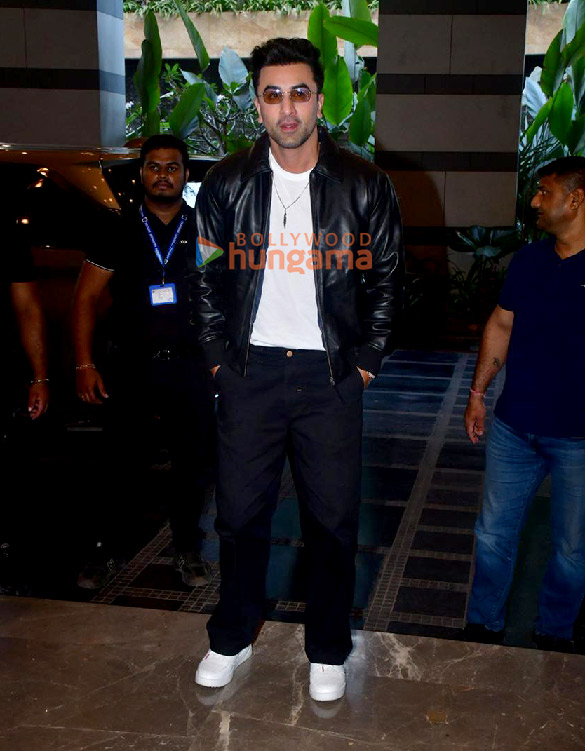 photos ranbir kapoor snapped at isgl launch 4