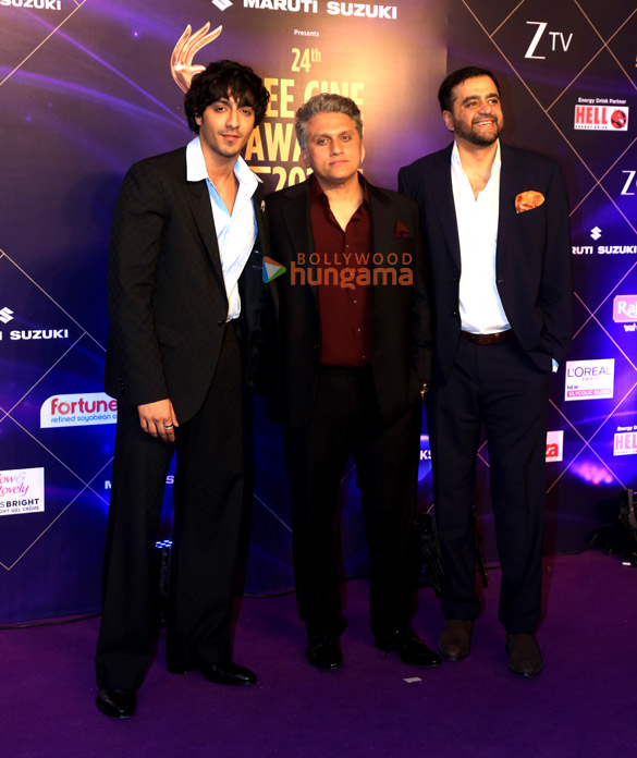 photos varun dhawan rajkummar rao riteish deshmukh and others grace the zee cine awards 2026 29