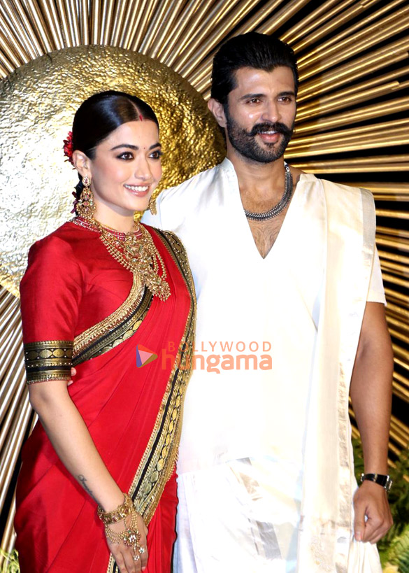 photos vijay deverakonda and rashmika mandanna snapped at their wedding reception 3