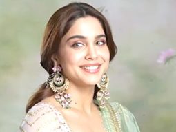 Sharvari’s eyes matching with her dupatta