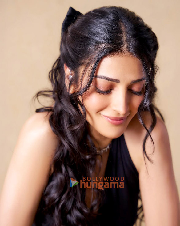 shruti haasan 8 27
