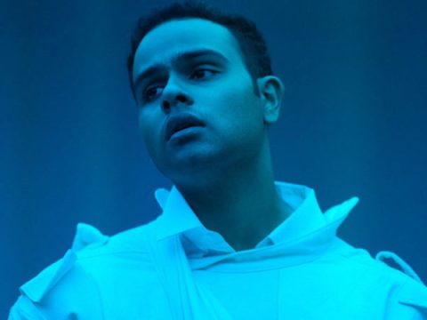 Singer Arpit Bala spits at bottle-throwing fan during Hyderabad concert, watch video Singer Arpit Bala spits at bottle-throwing fan during Hyderabad concert, watch video