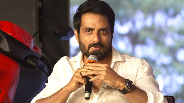 Sonu Sood Opens Up on Fitness, Films, Writing & OTT | OTT India Fest 2025 Sonu Sood Opens Up on Fitness, Films, Writing & OTT | OTT India Fest 2025