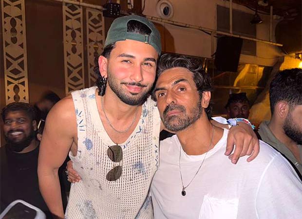 Orhan Awatramani steals the spotlight in a fun night-out video with Arjun Rampal and Khushi Kapoor