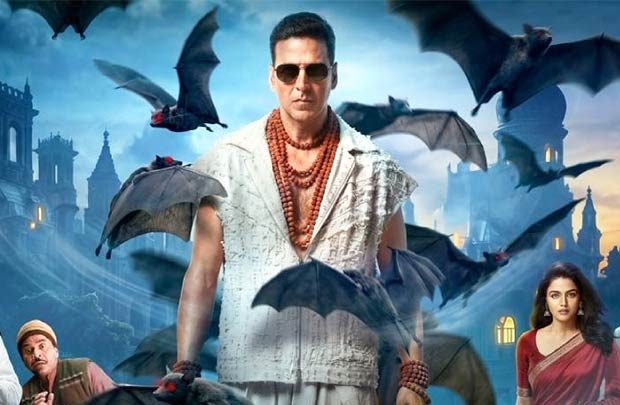 Bhooth Bangla Box Office: Sustains well on Monday, Bollywood seeks more hits from romance filled May