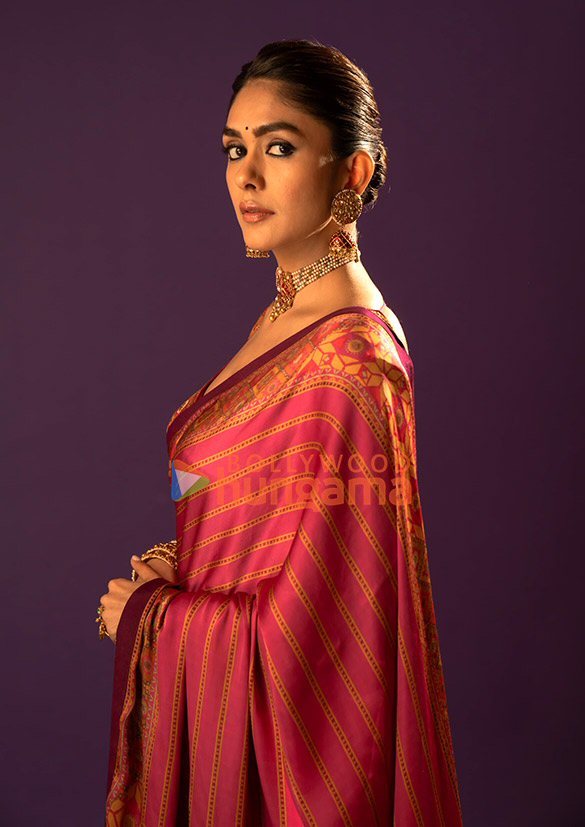 mrunal thakur 5 76