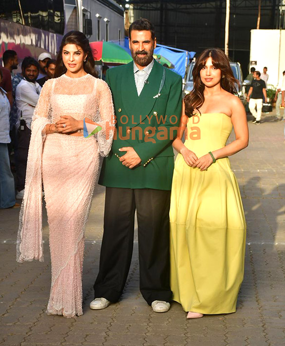 Photos: Akshay Kumar, Jacqueline Fernandez, Bhumi Pednekar and Farah Khan snapped on the sets of Wheel Of Fortune