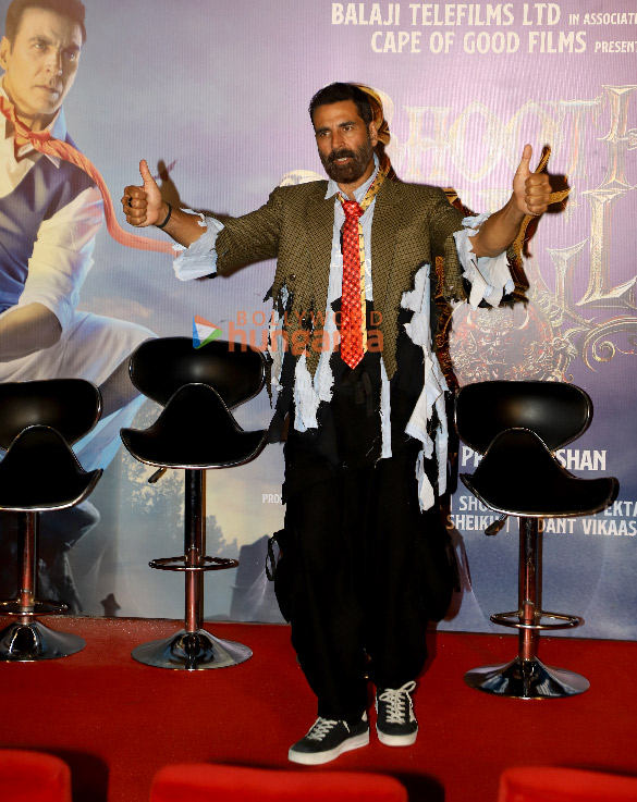 photos akshay kumar wamiqa gabbi tabu and others grace the trailer launch of bhooth bangla 26 10