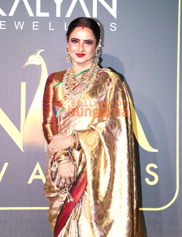 photos dia mirza sunny leone bobby deol and others snapped at indian national cine academy awards inca 44