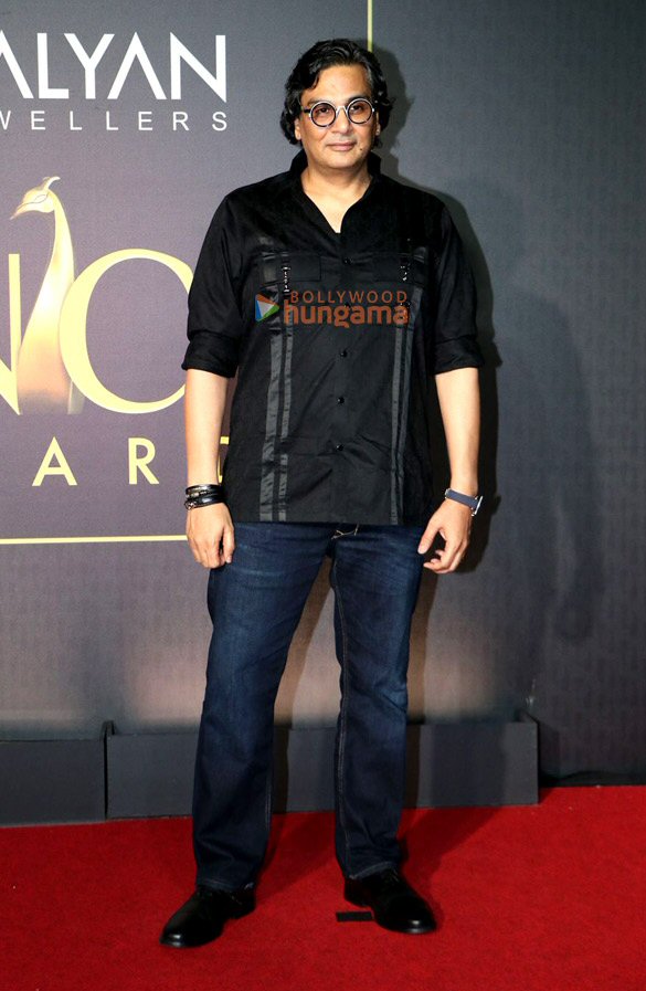 photos dia mirza sunny leone bobby deol and others snapped at indian national cine academy awards inca 5
