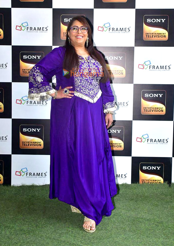 photos karisma kapoor jaaved jaaferi and others snapped on the sets of indias best dancer 5 3