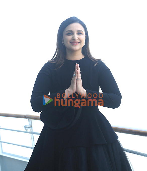 photos parineeti chopra snapped promoting her upcoming talk show mom talks in mumbai 14