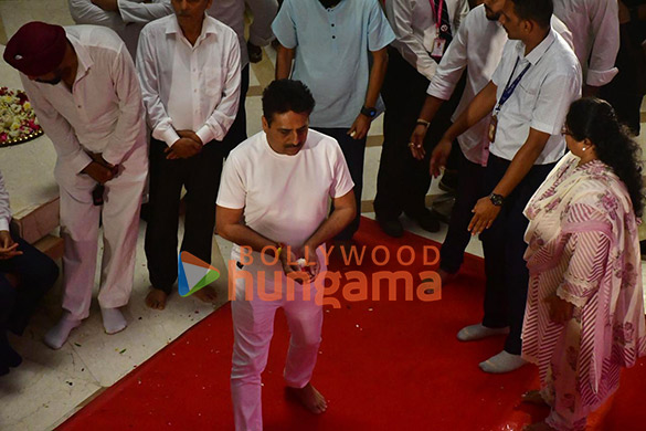 photos ranveer singh tabu asha parekh vivek oberoi sachin tendulkar zanai bhosle and others pay last respects to the late asha bhosle 4200 20
