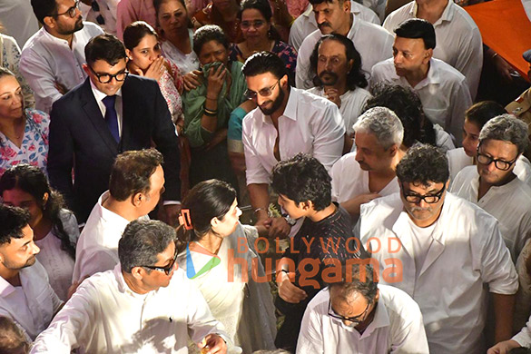 photos ranveer singh tabu asha parekh vivek oberoi sachin tendulkar zanai bhosle and others pay last respects to the late asha bhosle 4200 7