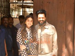 Photos: Riteish Deshmukh and Genelia Deshmukh snapped in Juhu