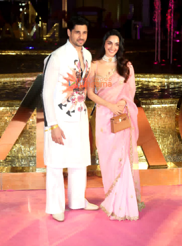 photos salman khan ranveer singh shahid kapoor kiara advani and other attend the third anniversary celebrations of the nita mukesh ambani cultural centre 4