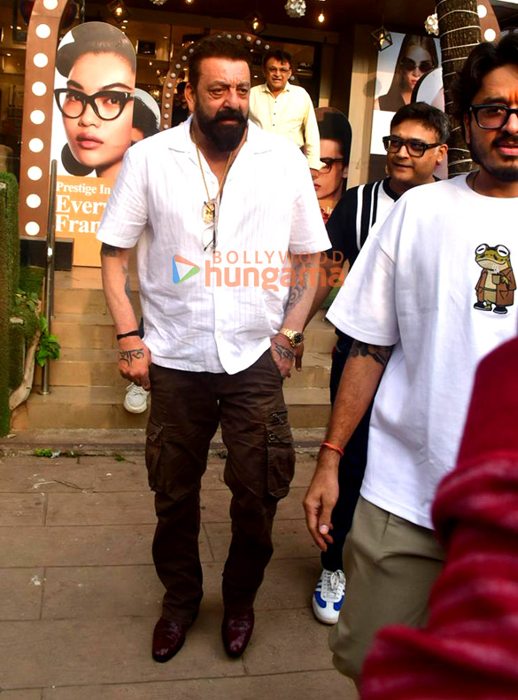 photos sanjay dutt snapped in juhu 4 3