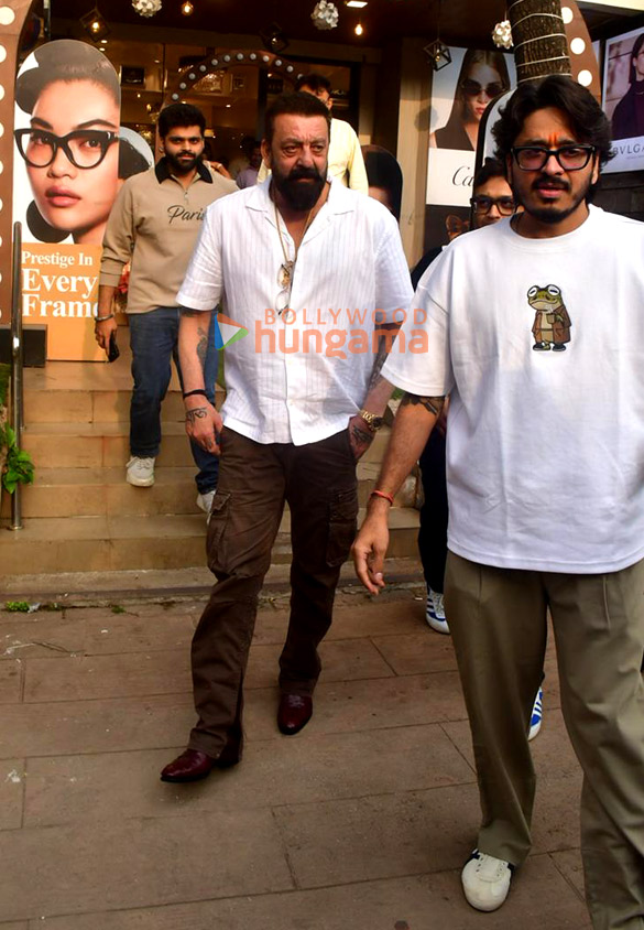 photos sanjay dutt snapped in juhu 5 3