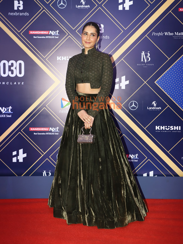 photos shehnaaz gill malaika arora manoj bajpayee sunny leone and others grace the india 2030 leadership conclave 2026 awards 25