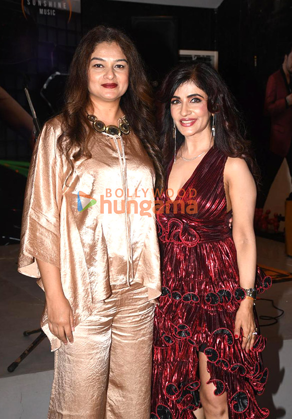photos shibani kashyap sudhanshu pandey deepshika and others attend the launch of the album sarfira hosted by mika singh 32