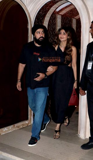 Photos: Shilpa Shetty and Raj Kundra sanpped in Juhu