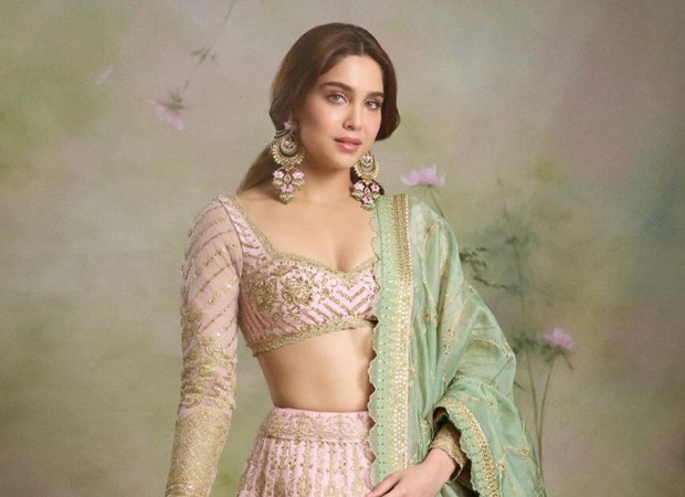 शरवरी ने ये प्रेम मोल लिया को 'बहुत बहुत खास' बताया; उनका कहना है कि सूरज बड़जात्या के साथ काम करना उनका 'सबसे बड़ा सपना सच होने' जैसा है।