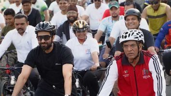 Ayushmann Khurrana joins Union Minister Mansukh Mandaviya to celebrate Common Wealth Games Day at the 75th edition of the Fit India Sundays on Cycle