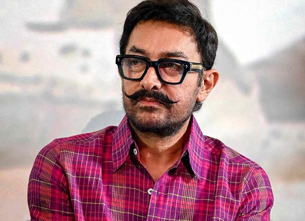 आमिर खान ने स्वीकार किया कि वह सोशल मीडिया मार्केटिंग में 'पूरी तरह से शून्य' हैं; याद करते हैं कि कैसे दूरदर्शन पर कयामत से कयामत तक गाने ने फिल्म का प्रचार किया था