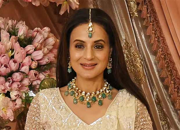 Ameesha Patel takes cryptic dig at “fake PR machinery” in series of explosive tweets; claims actresses without solo blockbusters are calling themselves stars