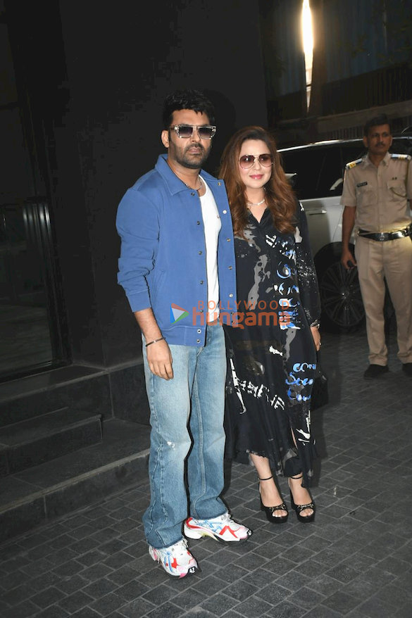 photos aamir khan ashutosh gowariker and others grace the special screening of daadi ki shaadi 1