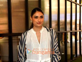 Photos: Athiya Shetty attends a special Mother's Day event hosted by Fossil