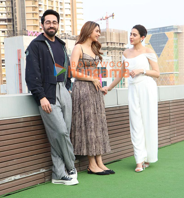 photos ayushmann khurrana rakul preet singh wamiqa gabbi and sara ali khan snapped promoting pati patni aur woh do at t series office 6