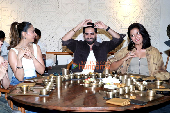 photos ayushmann khurrana rakul preet singh wamiqa gabbi and others snapped promoting pati patni aur woh do 4