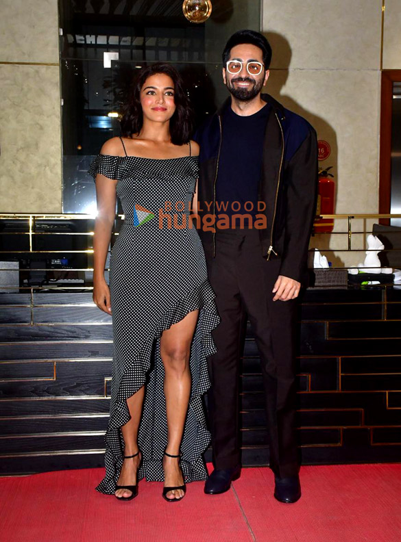 photos ayushmann khurrana sara ali khan rakul preet singh and wamiqa gabbi snapped promoting pati patni aur woh do 14