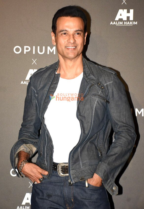 photos celebs snapped at exclusive unveiling of aalim hakims opium collection at gigi bandra 1 2