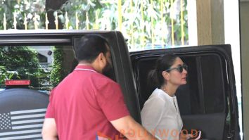 Photos: Kareena Kapoor Khan snapped at Karishma Kapoor’s house in Bandra
