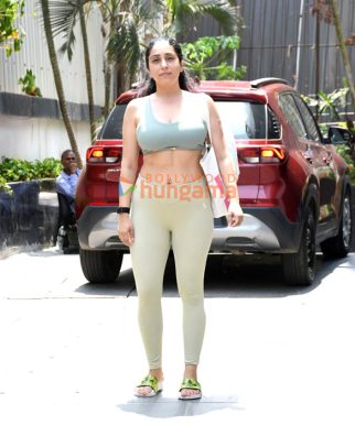 Photos: Neha Bhasin snapped at the gym in Santacruz