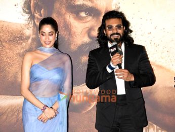 Photos: Ram Charan, Janhvi Kapoor, Buchi Babu Sana and others snapped at Peddi trailer launch in Mumbai Photos: Ram Charan, Janhvi Kapoor, Buchi Babu Sana and others snapped at Peddi trailer launch in Mumbai
