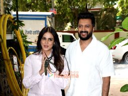 Photos: Riteish Deshmukh and Genelia Deshmukh snapped at Krome Studios, Bandra