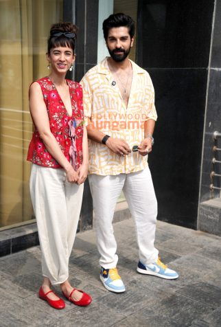 Photos: Saba Azad and Kunal Thakur snapped at Sun n Sand in Juhu
