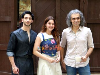 Photos: Vedang Raina, Sharvari and Imtiaz Ali snapped promoting Main Vaapas Aaunga Photos: Vedang Raina, Sharvari and Imtiaz Ali snapped promoting Main Vaapas Aaunga