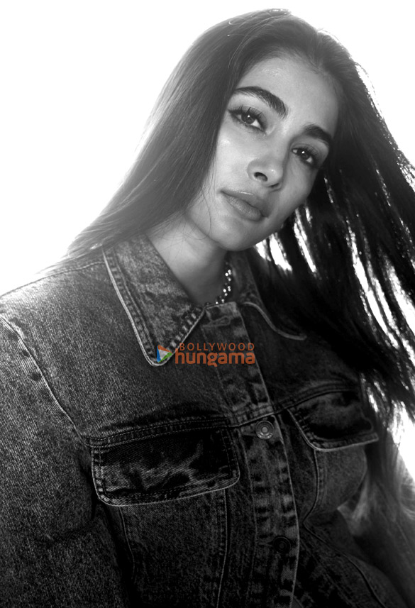 pooja hegde 2 238