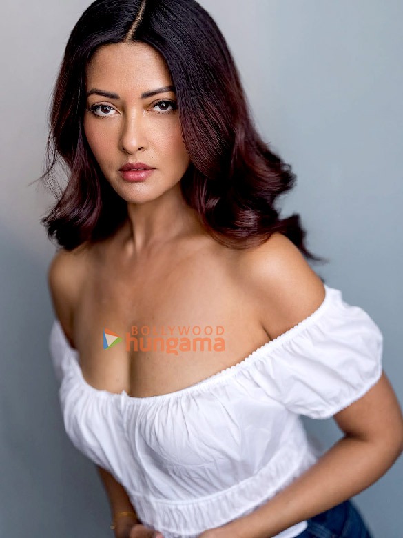 riya sen 198